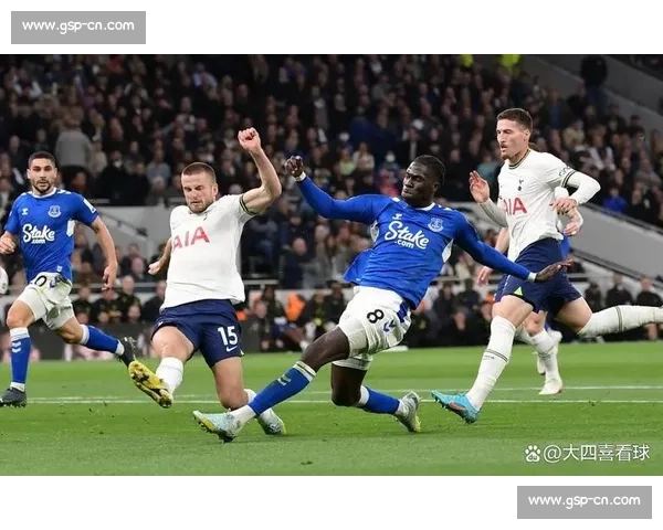 曼彻斯特联对阵埃弗顿英超焦点之战红魔能否强势反弹主场争胜关键较量