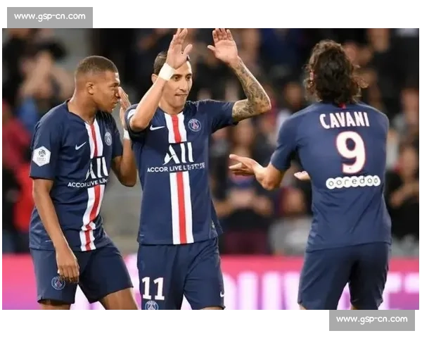 巴黎圣日耳曼迎战斯特拉斯堡争夺法甲关键三分焦点之战前哨强强对决